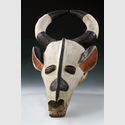 Afrika. Helmmaske in Form eines Büffelkopfes, Nyati, Kamerun, vor 1895, Slg. von Lucke © Landesmuseum Hannover 